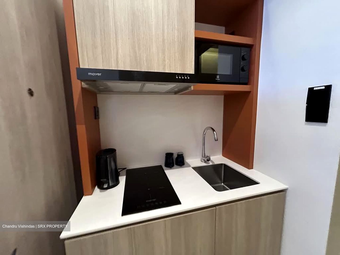 Serangoon Road (D8), Apartment #581944141